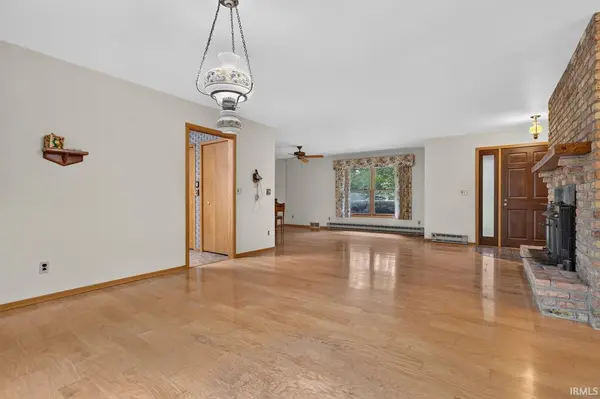 1832 N Private Road 190 East ***, Logansport, IN 46947
