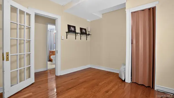 937 E 39th ST, Brooklyn, NY 11210