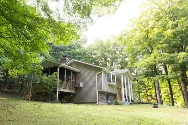 79 Watermelon Hill RD, Mahopac, NY 10541