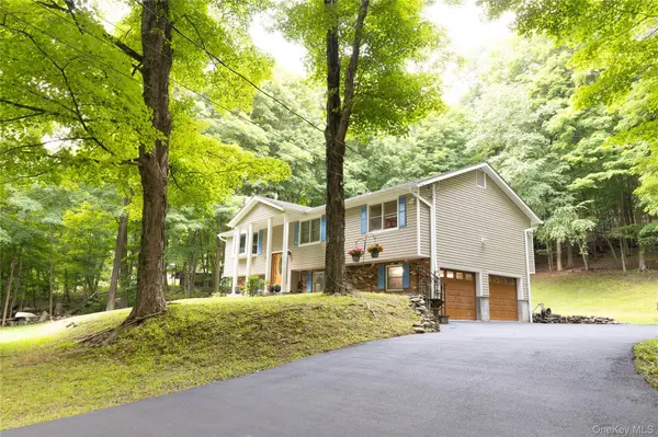 79 Watermelon Hill RD, Mahopac, NY 10541