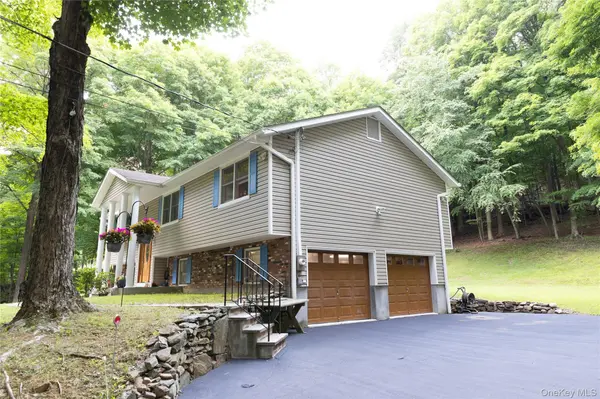 79 Watermelon Hill RD, Mahopac, NY 10541