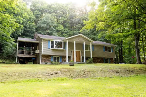 79 Watermelon Hill RD, Mahopac, NY 10541