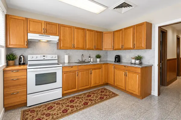 145-20 14th AVE, Whitestone, NY 11357