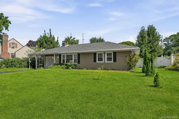 105 Pine DR, New Windsor, NY 12553