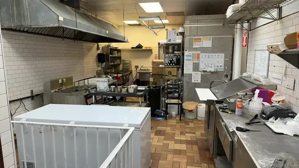 902-904 Hempstead TPKE, Franklin Square, NY 11010
