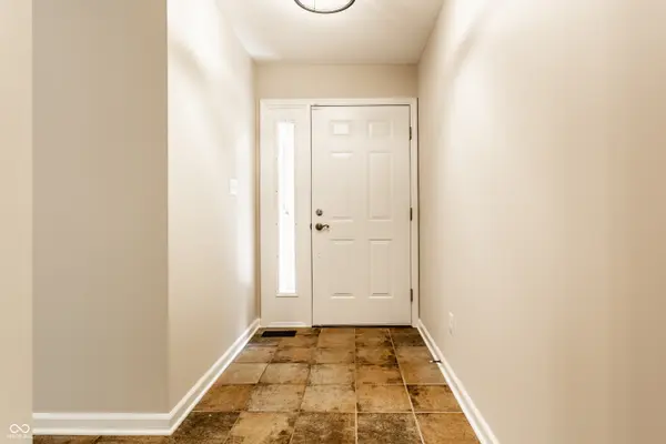 9340 W Point PL, Indianapolis, IN 46268