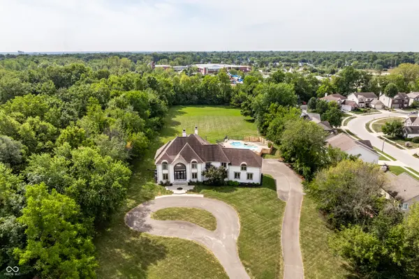 11575 Freeport DR, Carmel, IN 46032