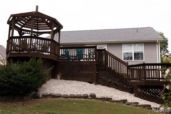 102 Colter CT, New Haven, MO 63068