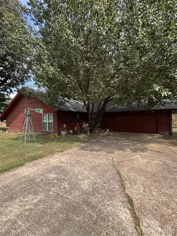 2844 Windwood DR, Poplar Bluff, MO 63901