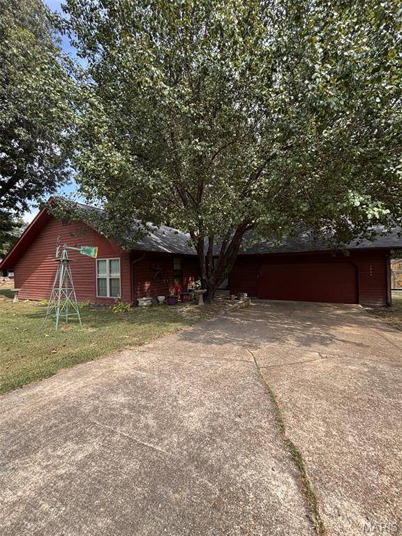 2844 Windwood DR, Poplar Bluff, MO 63901