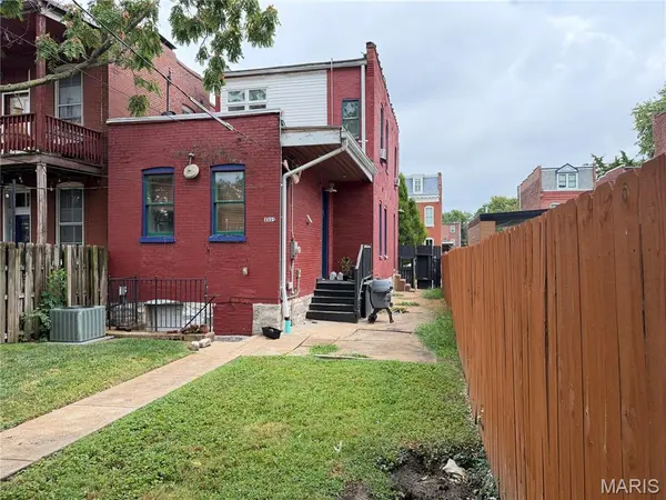 3319 Wisconsin AVE, St Louis, MO 63118