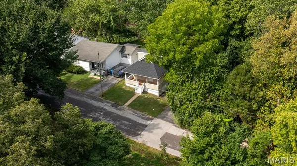 2427 Leslie Avenue, Overland, MO 63114