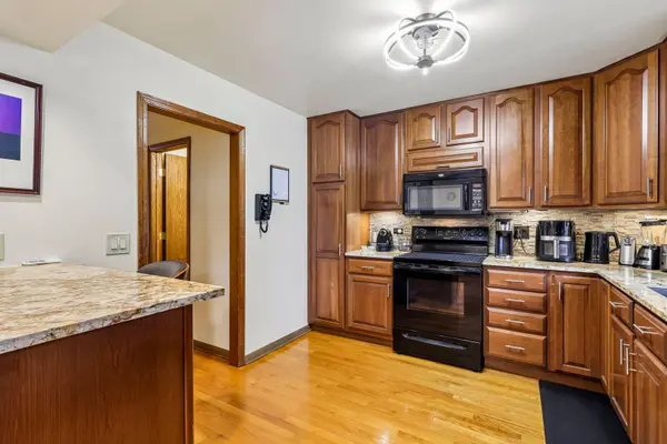 328 Eastern AVE, Barrington, IL 60010