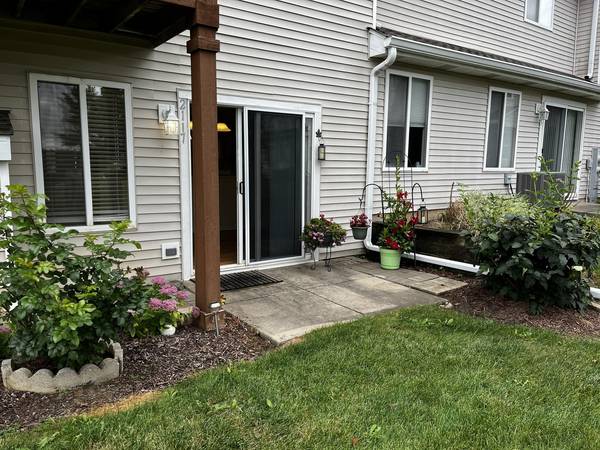 2117 Orchard LN #2117, Carpentersville, IL 60110