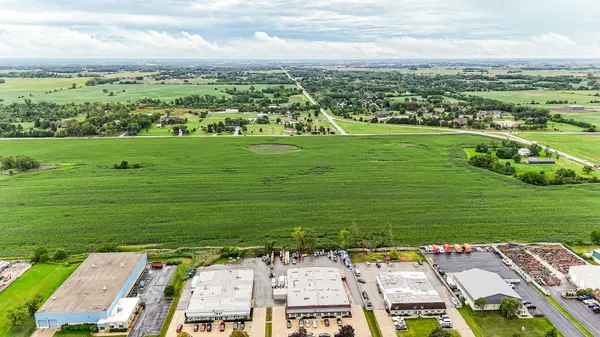 9600 W Steger RD, Green Garden, IL 60423