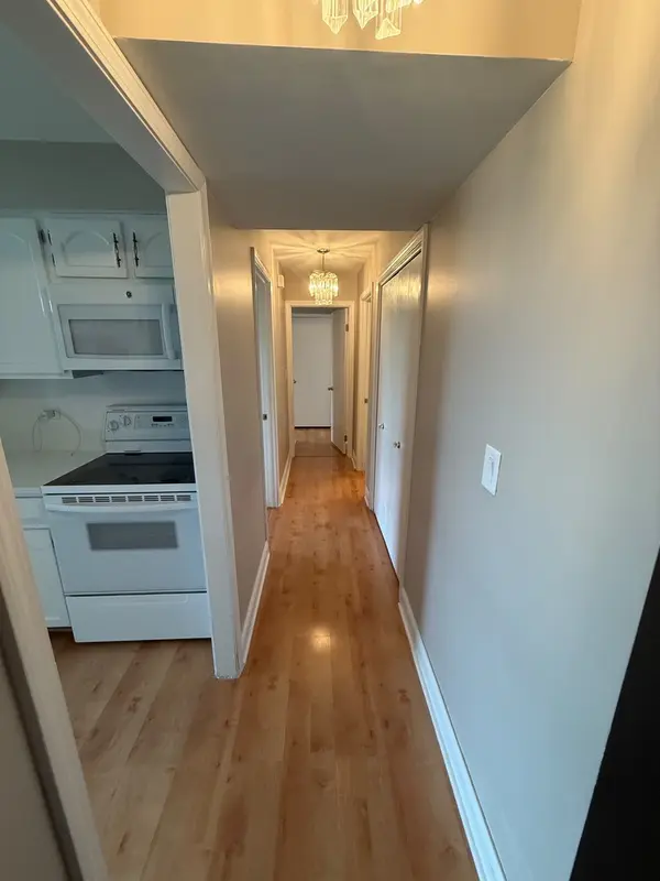 4601 W Touhy AVE #506, Lincolnwood, IL 60712
