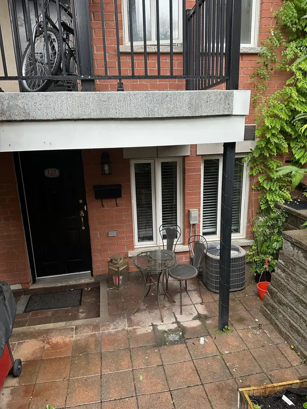 316 John ST #122, Markham, ON L4J 0A7