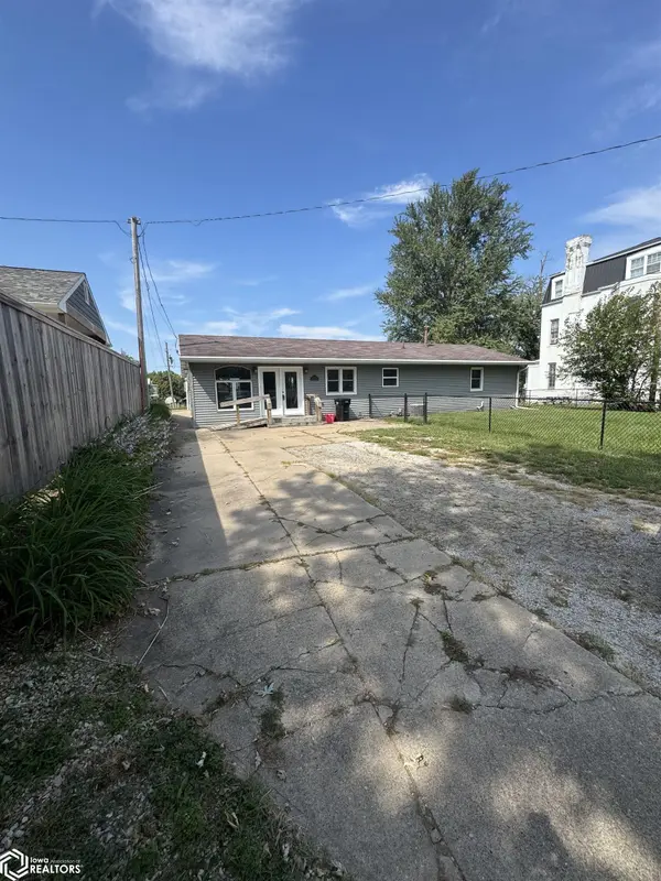 814 N Court ST, Ottumwa, IA 52501