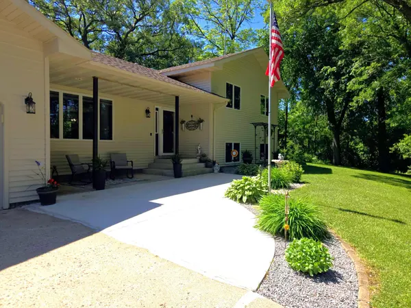 30099 Conita CIR, Paynesville, MN 56362