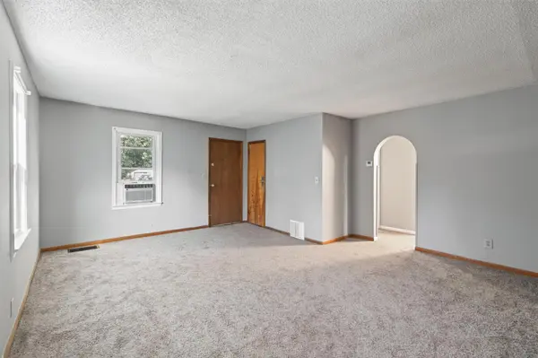 2841 Blackstone AVE, Saint Louis Park, MN 55416