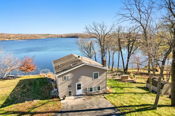 32628 Heilberger DR, Erhard, MN 56534
