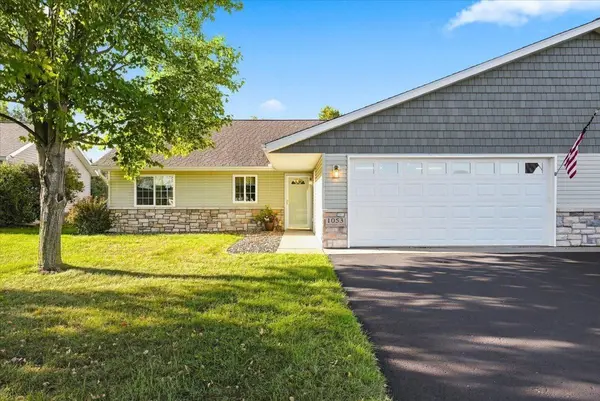 1053 W Ridge CT, New Richmond, WI 54017