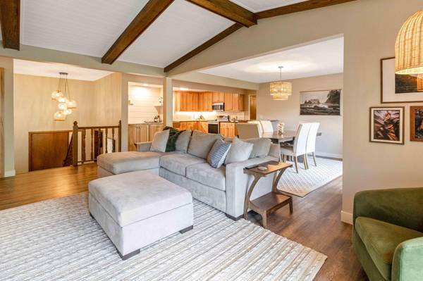 10191 Perkins AVE N, Stillwater, MN 55082