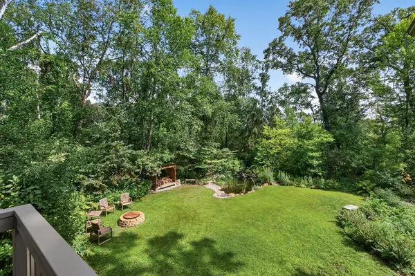 15 Nord Circle RD, North Oaks, MN 55127