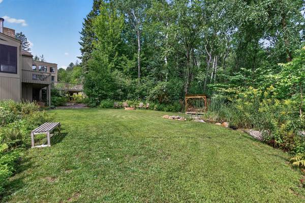 15 Nord Circle RD, North Oaks, MN 55127
