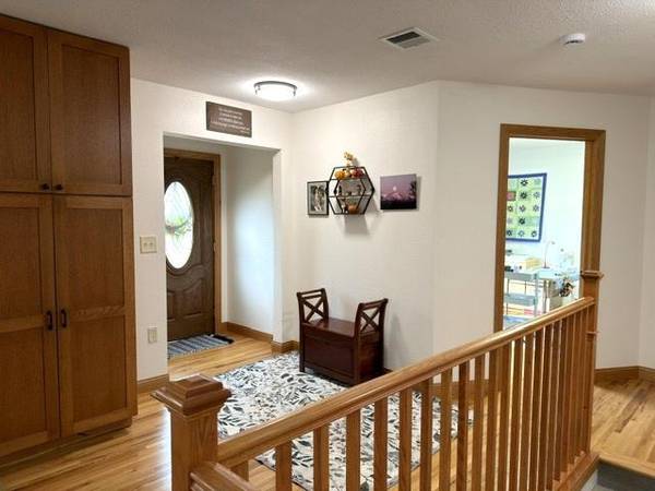 1990 River RD, Windom, MN 56101
