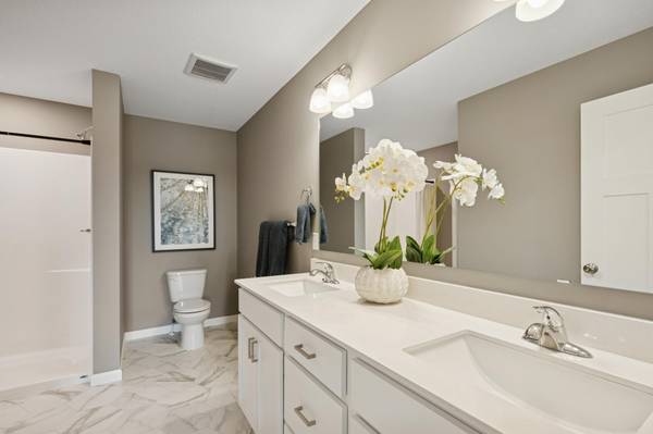 2103 Birch LN, Montrose, MN 55363