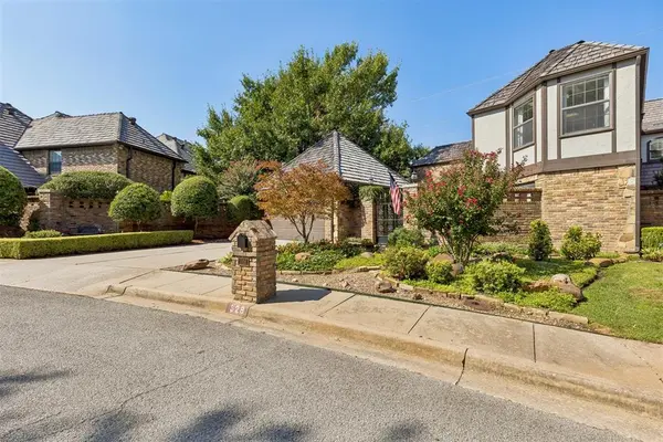 328 Windbrook DR, Norman, OK 73072