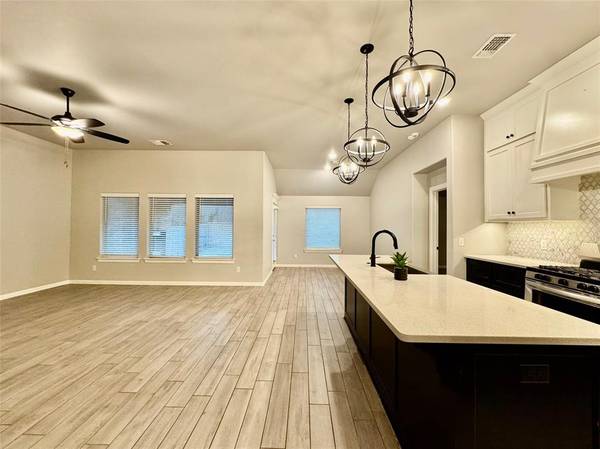5401 Riverrun CT, Arcadia, OK 73007