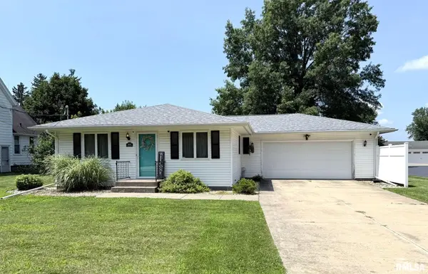 615 N DEPOT ST, Altona, IL 61414