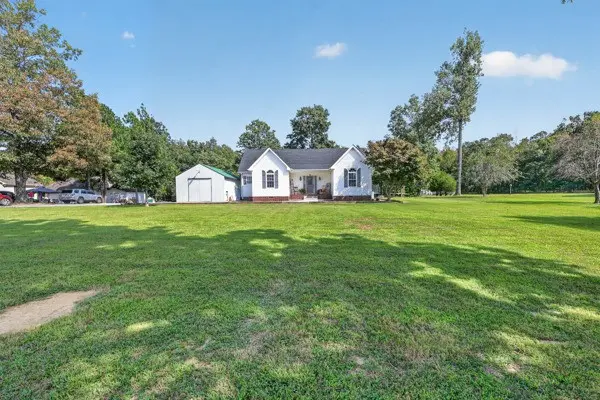 2318 Dobbins Pike, Portland, TN 37148