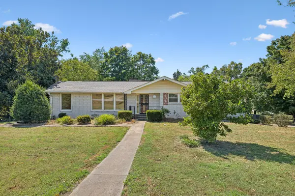 1225 Dalemere Dr, Nashville, TN 37207