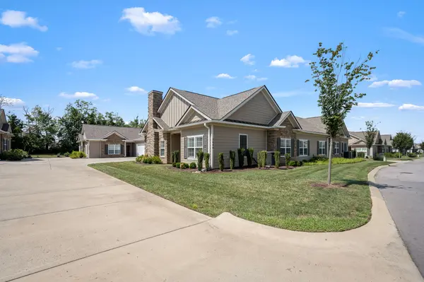 2444 Stonecenter Lane, Murfreesboro, TN 37128