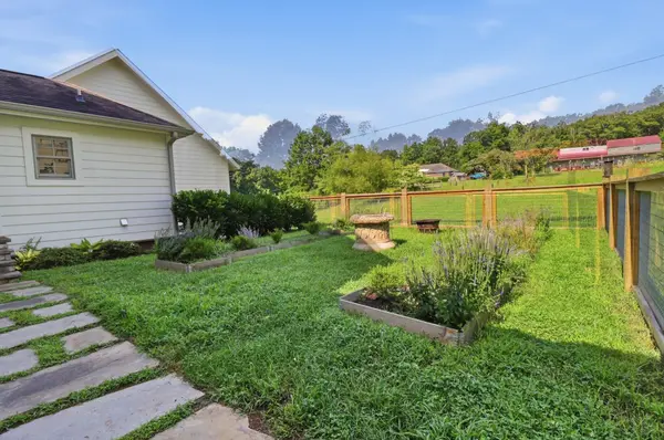712 Highway 48 #S, Dickson, TN 37055