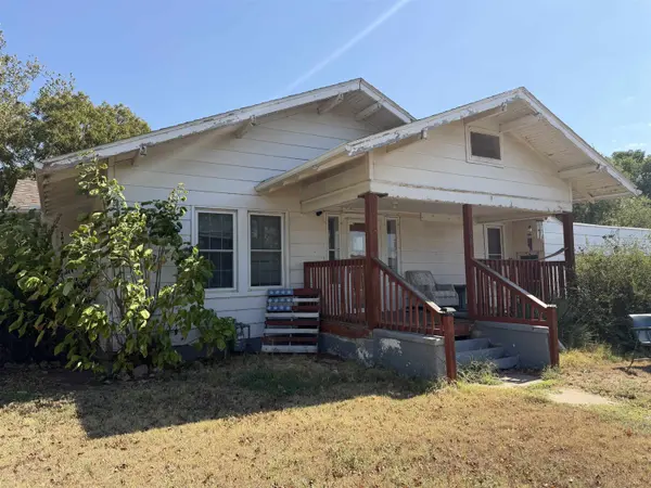 8 W Avenue B, Nickerson, KS 67561