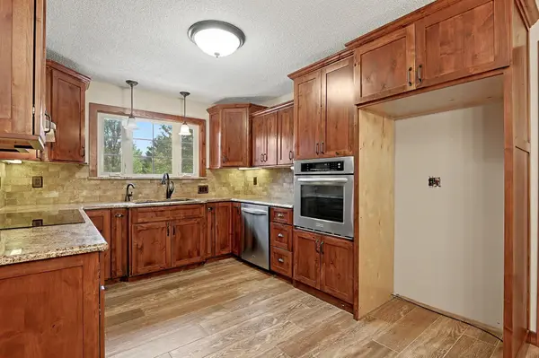 3422 E 103rd Ct, Mulvane, KS 67110