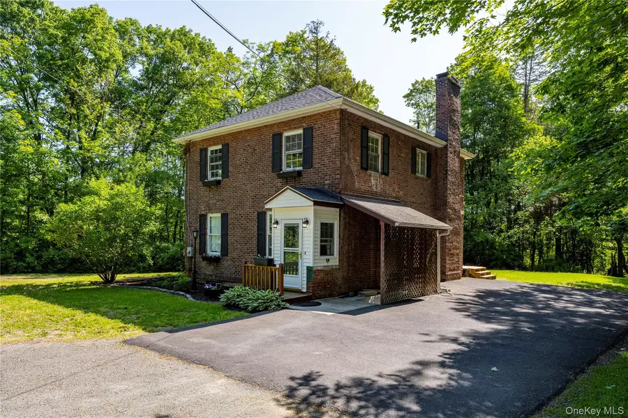 43 Leslie RD, Newburgh, NY 12550