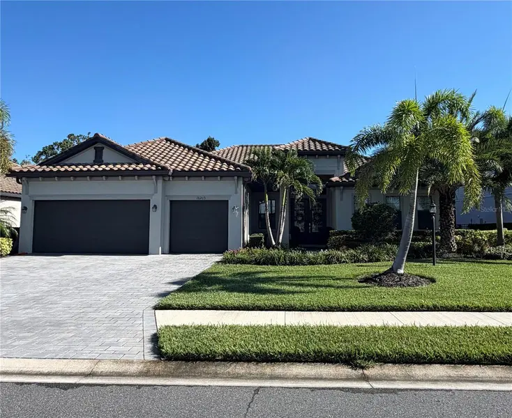 16203 TRADEWIND TER, Lakewood Ranch, FL 34211
