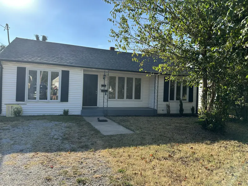 357 N West AVE, Springfield, MO 65802