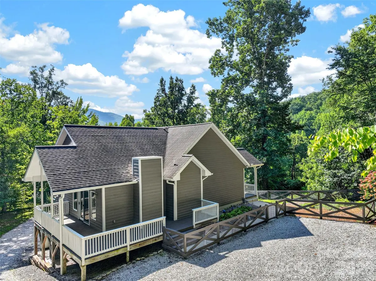767 Hunnicut Mountain RD, Marion, NC 28752
