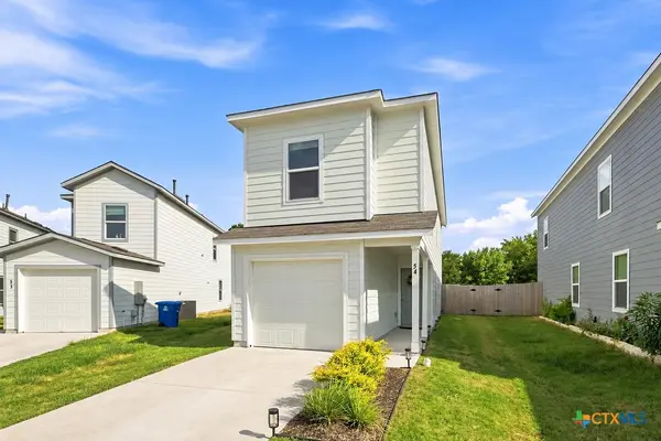 54 Trinity CIR, Lockhart, TX 78644