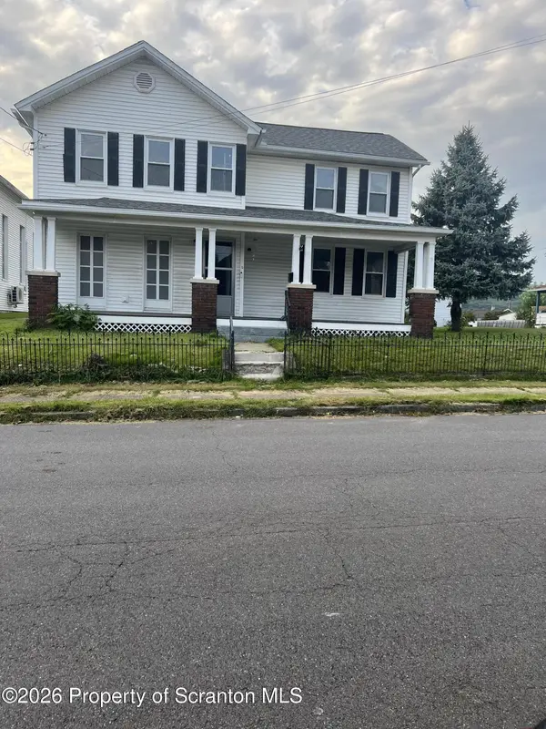 412 Delaware AVE, Olyphant, PA 18447