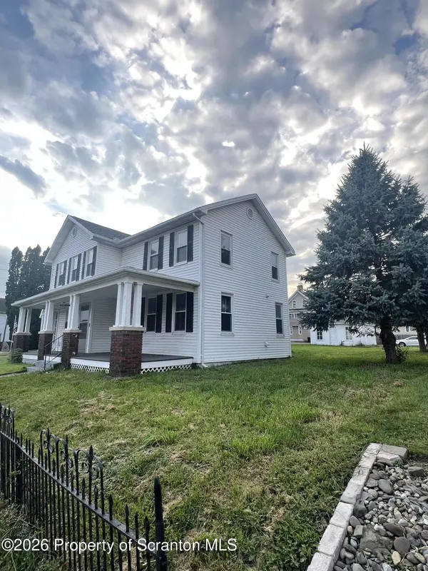 412 Delaware AVE, Olyphant, PA 18447