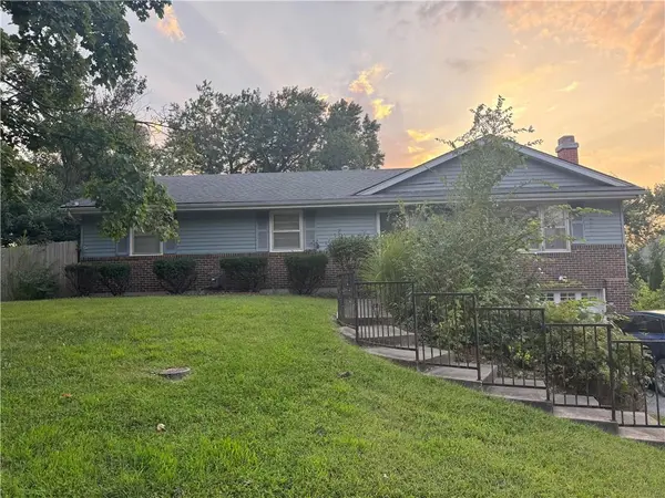 302 Wisconsin AVE, Excelsior Springs, MO 64024