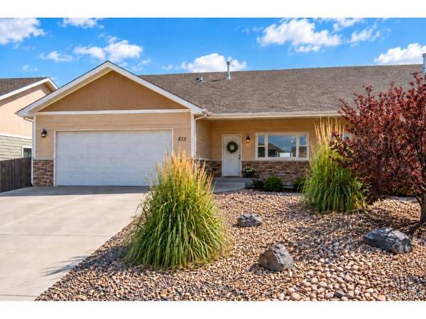 1050 Viewridge, Bennett, CO 80102