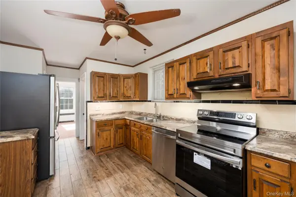 43 Leslie RD, Newburgh, NY 12550